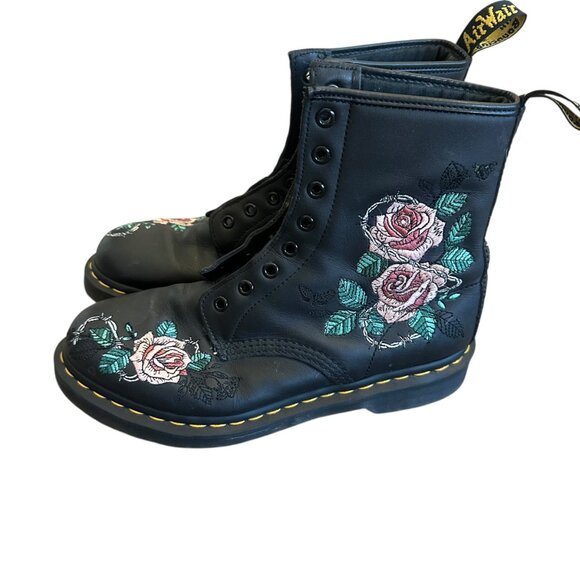 Dr. Martens 1460 Vonda Chain II Eight Eye Lace-Up Boots Rose Moto Size 9 Women's - Picture 6 of 15